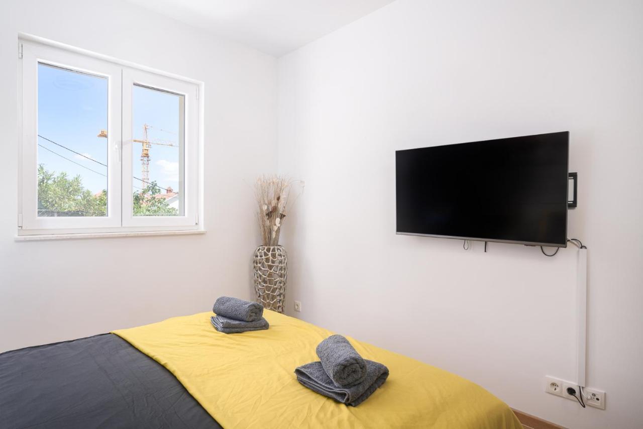 L&L Luxury Apartment 1 Donji Okrug  Exteriör bild